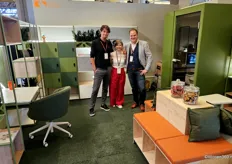 Kees Conijn, Yvonne Brekelmans, and Ronald de Man from König + Neurath. At the fair, among other things, a new cabinet and meeting system was exhibited.